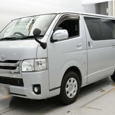 TOYOTA HIACE VAN 2017