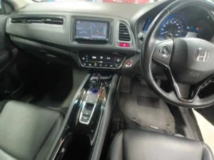 Japanese used Honda Vezel 4WD at affordable price